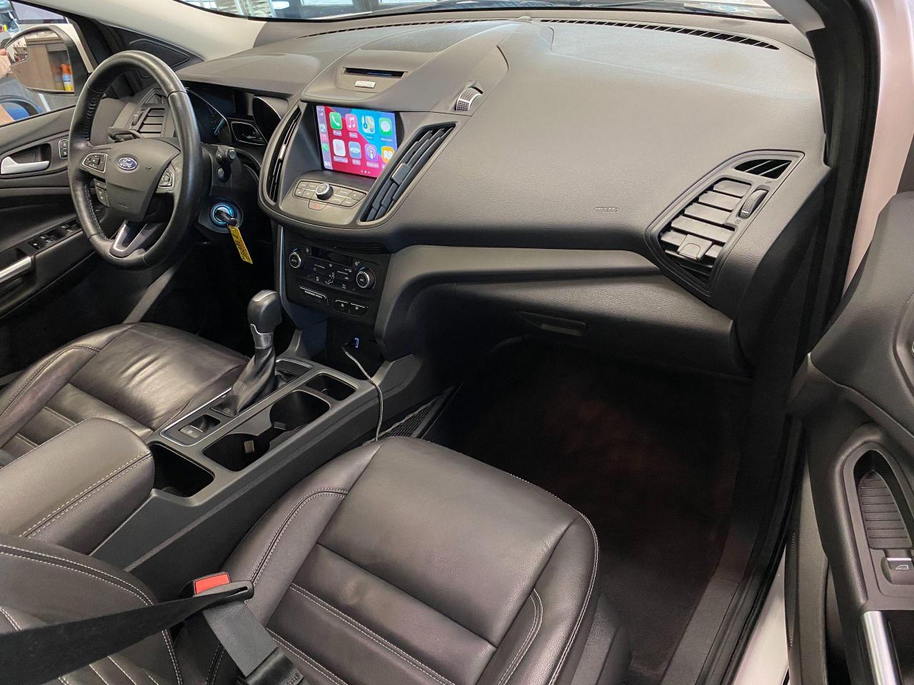 2017 Ford Escape SE 4WD+GPS+Leather+Roof+ApplePlay+ACCIDENT FREE - Photo #20