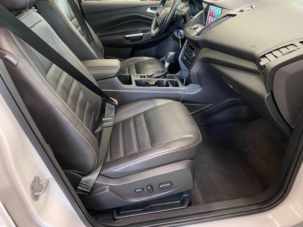2017 Ford Escape SE 4WD+GPS+Leather+Roof+ApplePlay+ACCIDENT FREE - Photo #21
