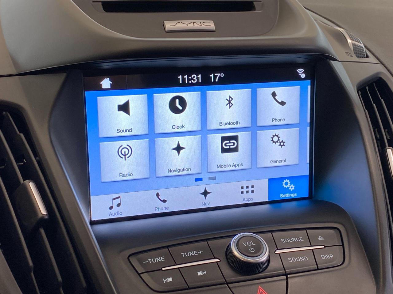 2017 Ford Escape SE 4WD+GPS+Leather+Roof+ApplePlay+ACCIDENT FREE - Photo #33