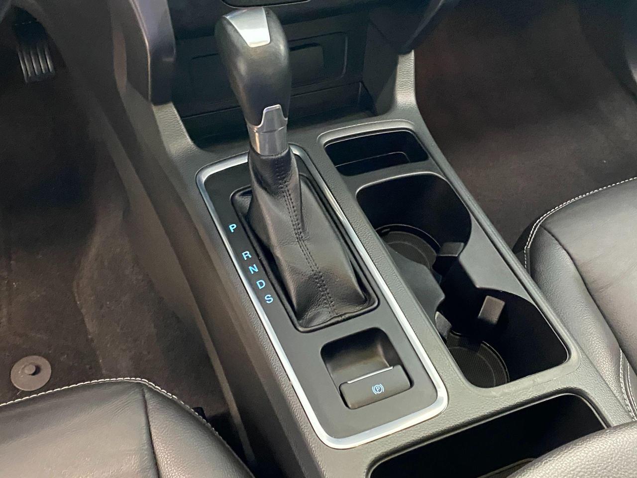 2017 Ford Escape SE 4WD+GPS+Leather+Roof+ApplePlay+ACCIDENT FREE - Photo #37