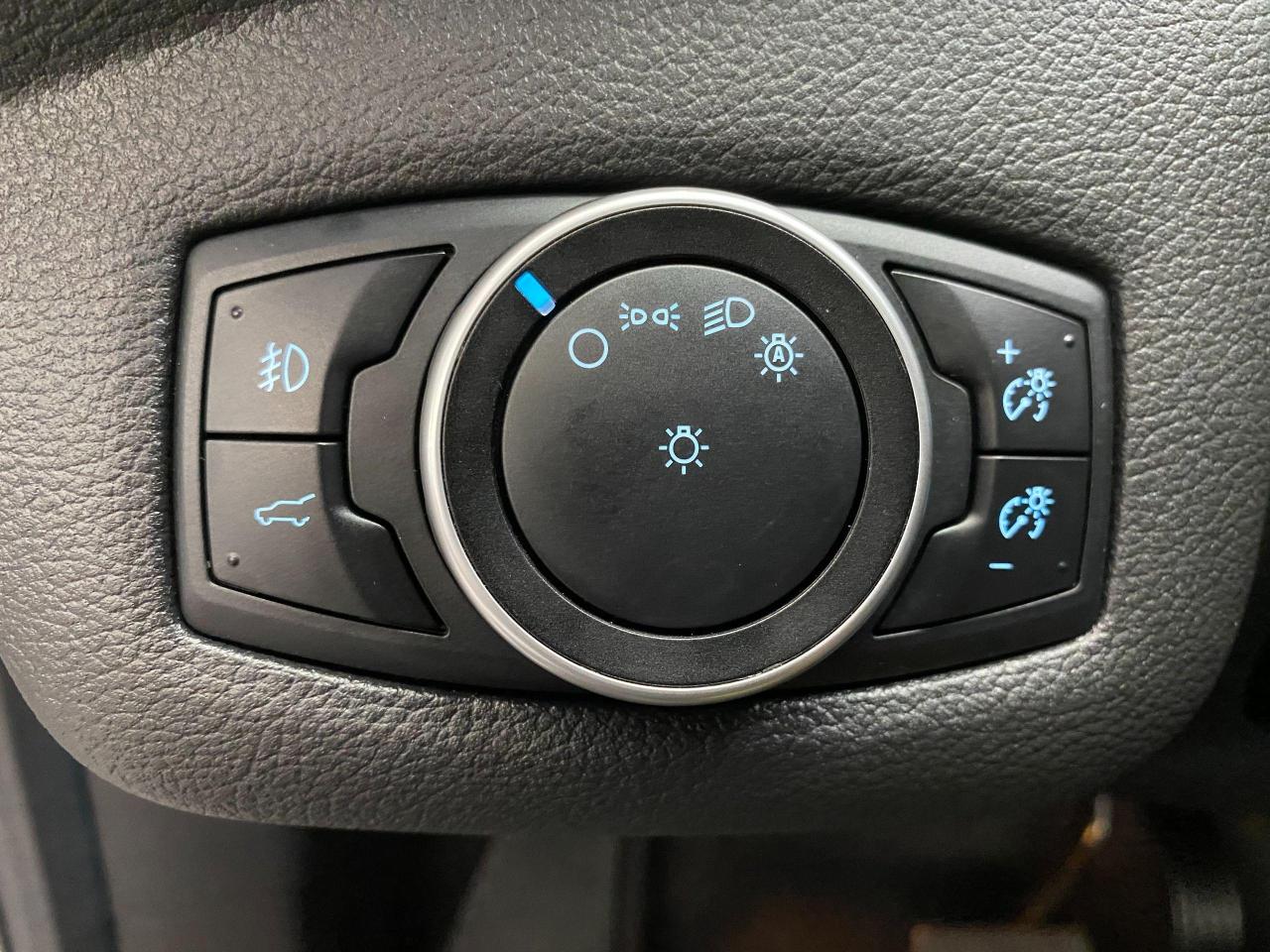 2017 Ford Escape SE 4WD+GPS+Leather+Roof+ApplePlay+ACCIDENT FREE - Photo #59