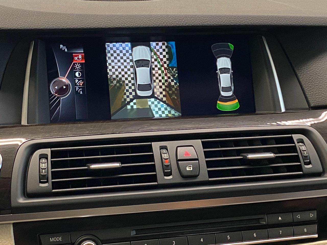 2016 BMW 5 Series 528i xDrive TECH+New Brakes+360 CAM+ACCIDENT FREE - Photo #11