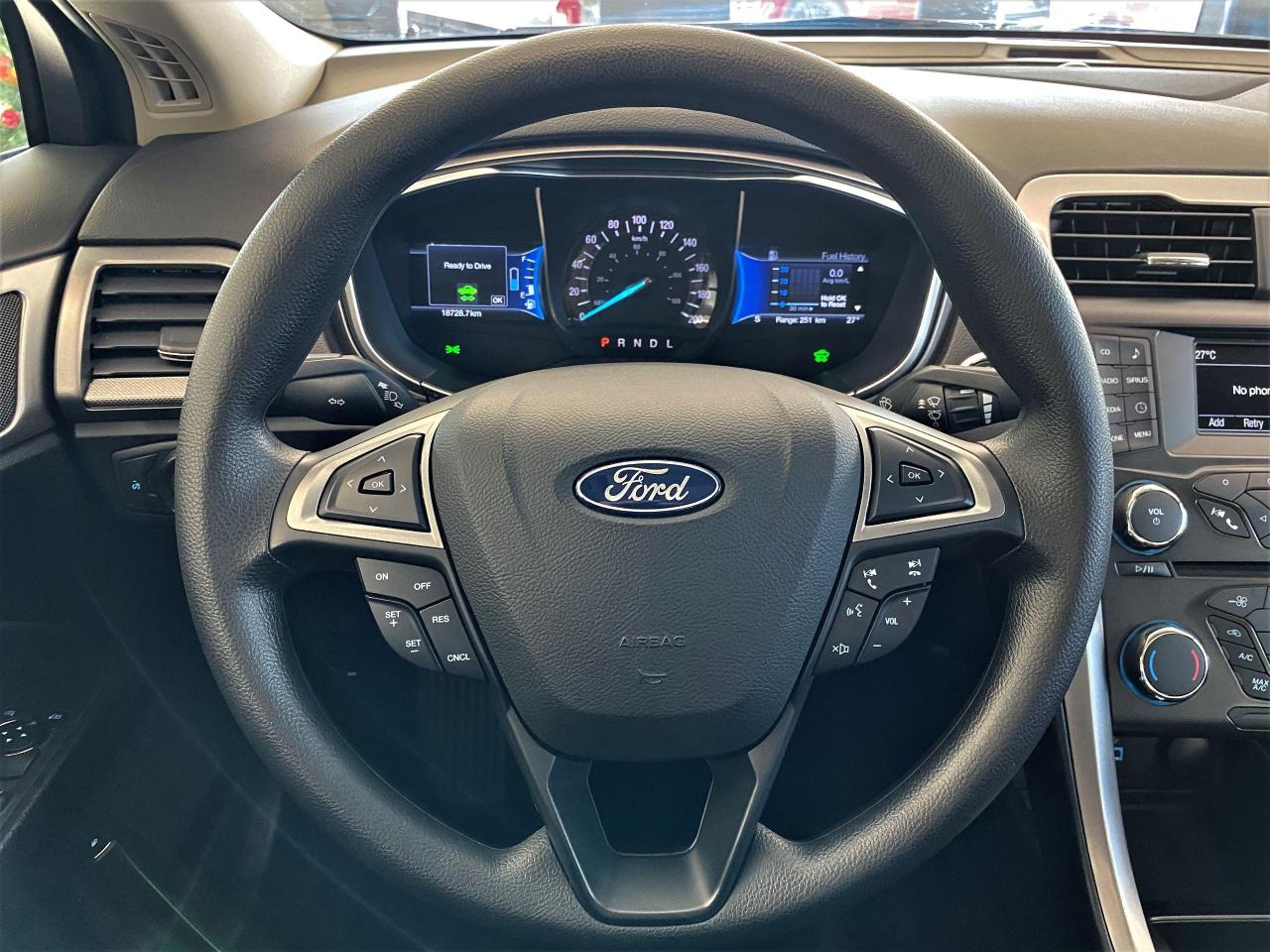 2018 Ford Fusion Hybrid SE Hybrid+Sunroof+Camera+ACCIDENT FREE - Photo #9