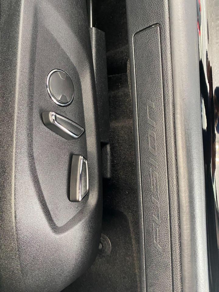 2018 Ford Fusion Hybrid SE Hybrid+Sunroof+Camera+ACCIDENT FREE - Photo #42
