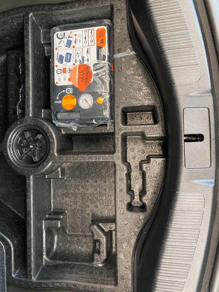2018 Ford Fusion Hybrid SE Hybrid+Sunroof+Camera+ACCIDENT FREE - Photo #58