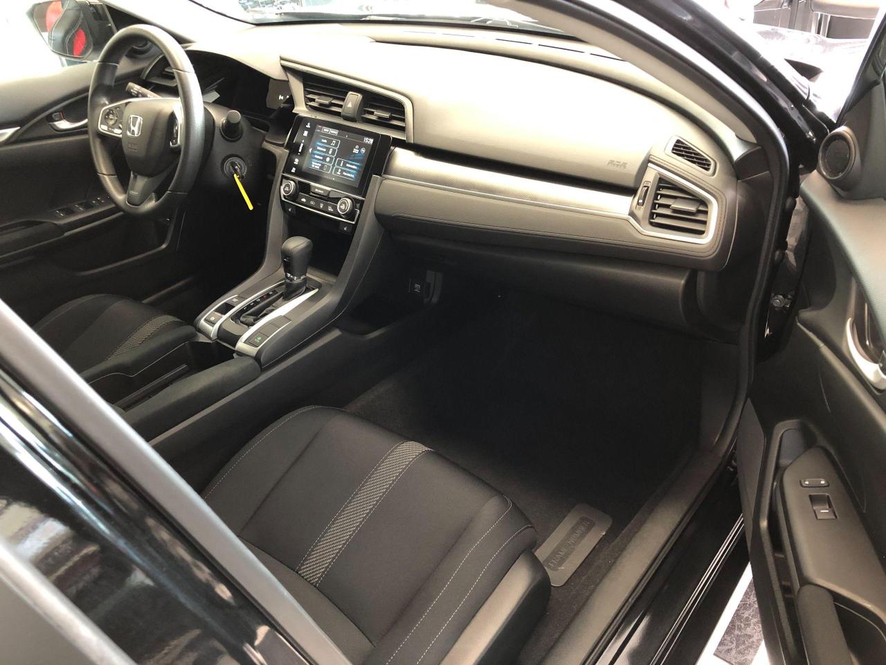 2017 Honda Civic LX+ApplePlay+Camera+New Brakes+ACCIDENT FREE - Photo #19