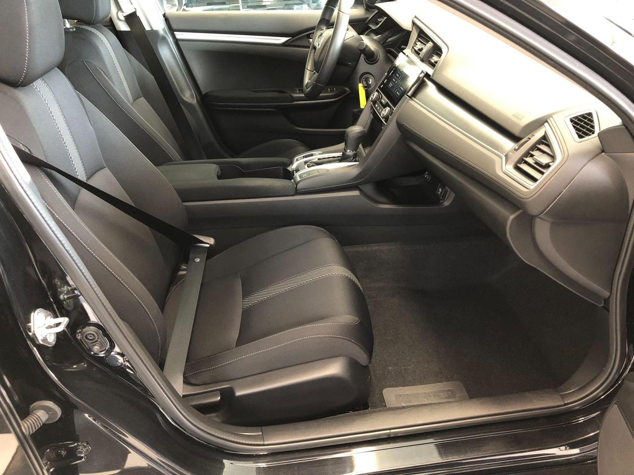 2017 Honda Civic LX+ApplePlay+Camera+New Brakes+ACCIDENT FREE - Photo #20