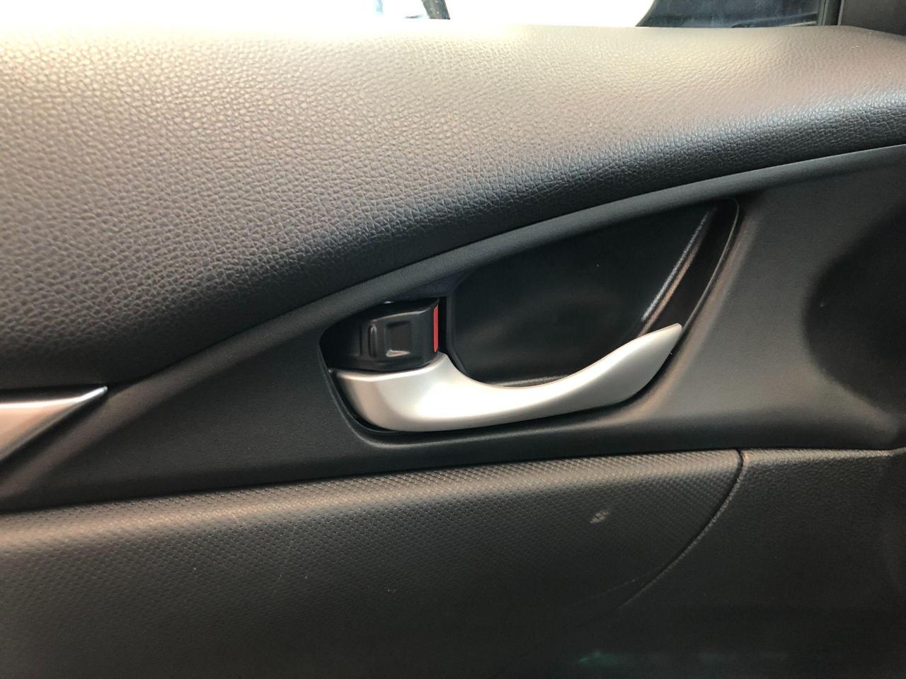 2017 Honda Civic LX+ApplePlay+Camera+New Brakes+ACCIDENT FREE - Photo #57
