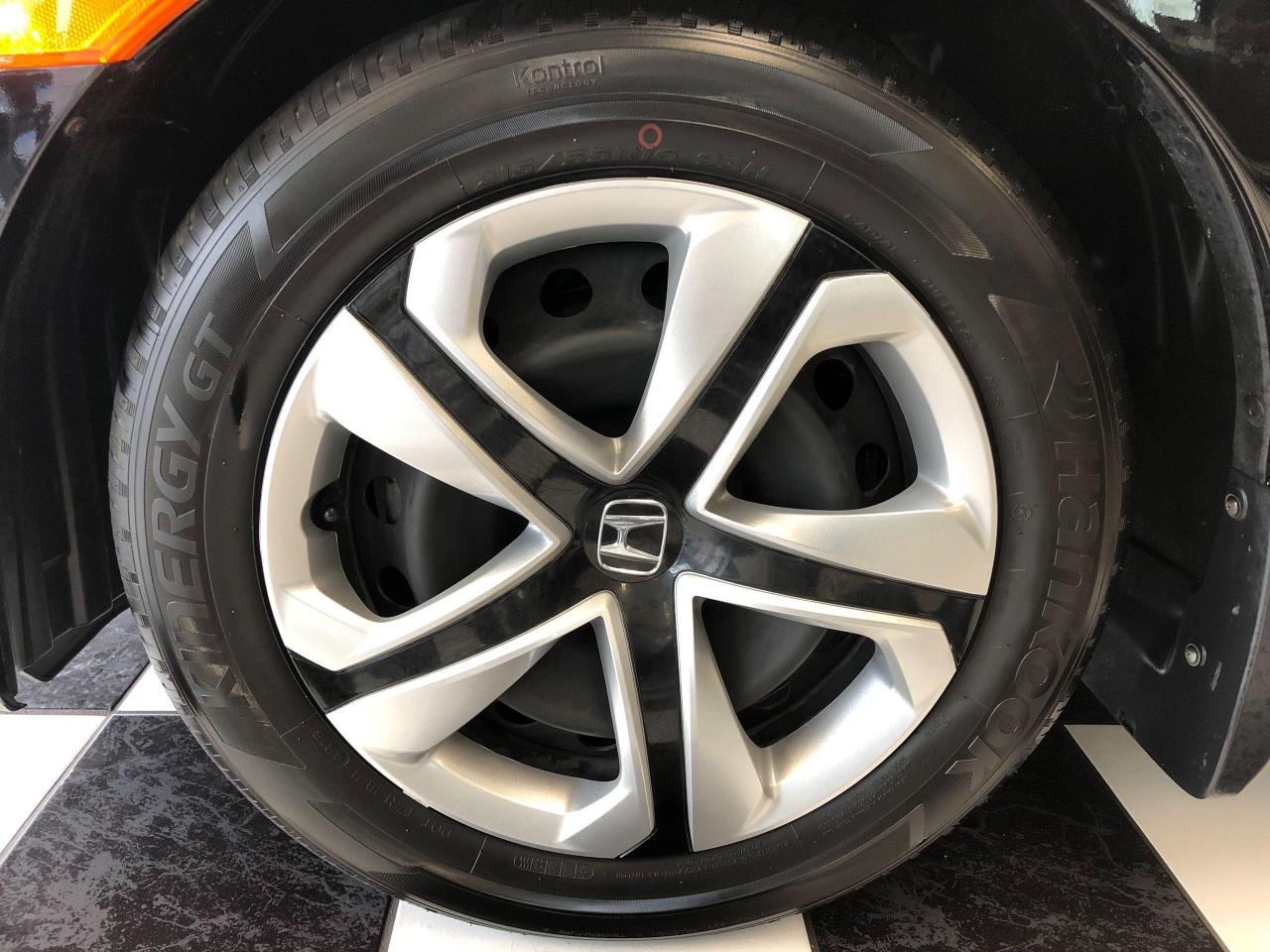2017 Honda Civic LX+ApplePlay+Camera+New Brakes+ACCIDENT FREE - Photo #60