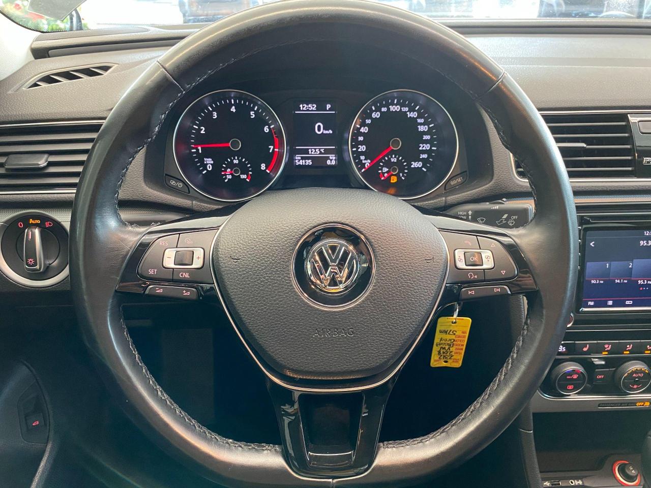 2018 Volkswagen Passat Trendline+Apple Play+New Tires+ACCIDENT FREE - Photo #9