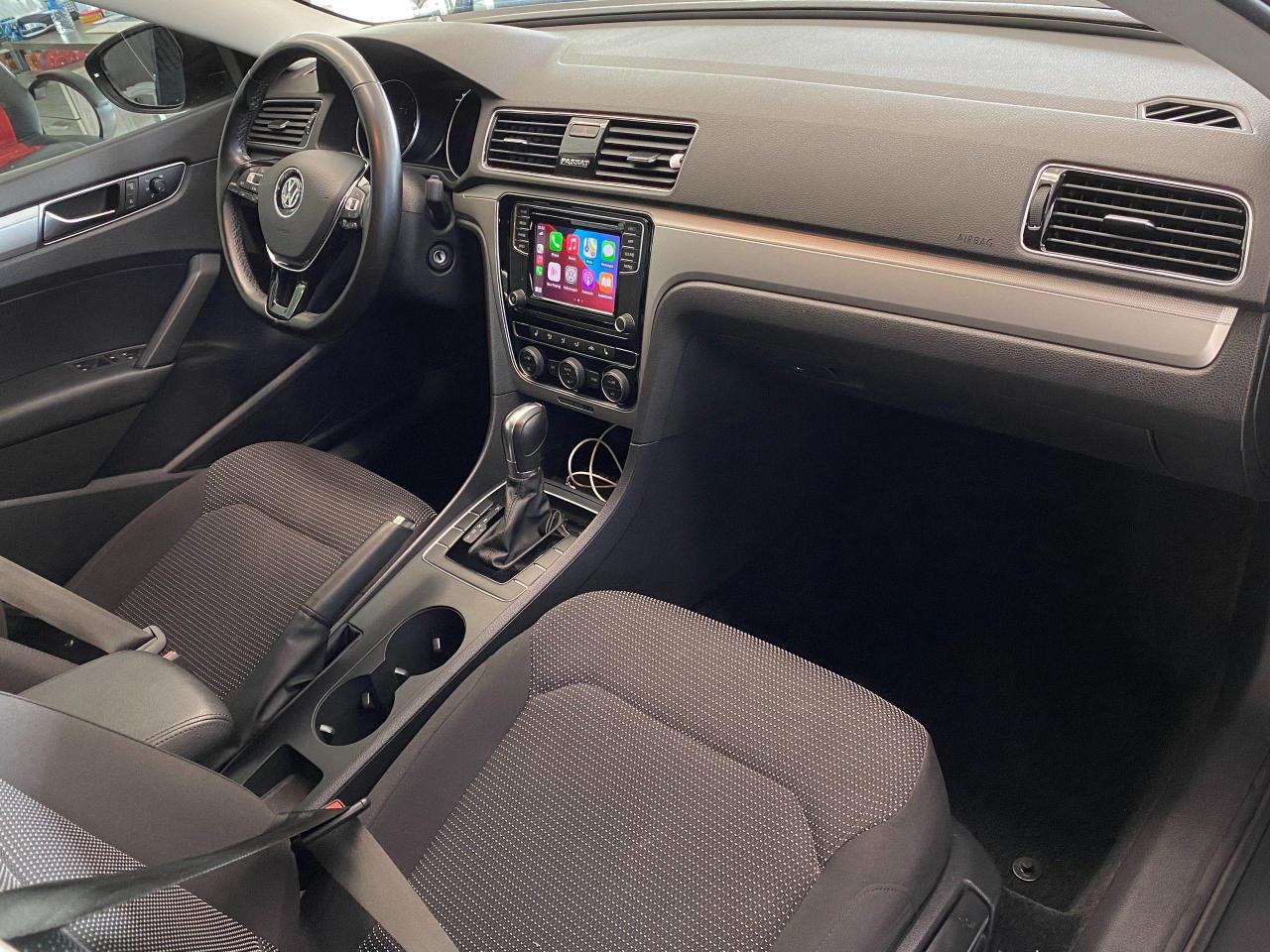 2018 Volkswagen Passat Trendline+Apple Play+New Tires+ACCIDENT FREE - Photo #20