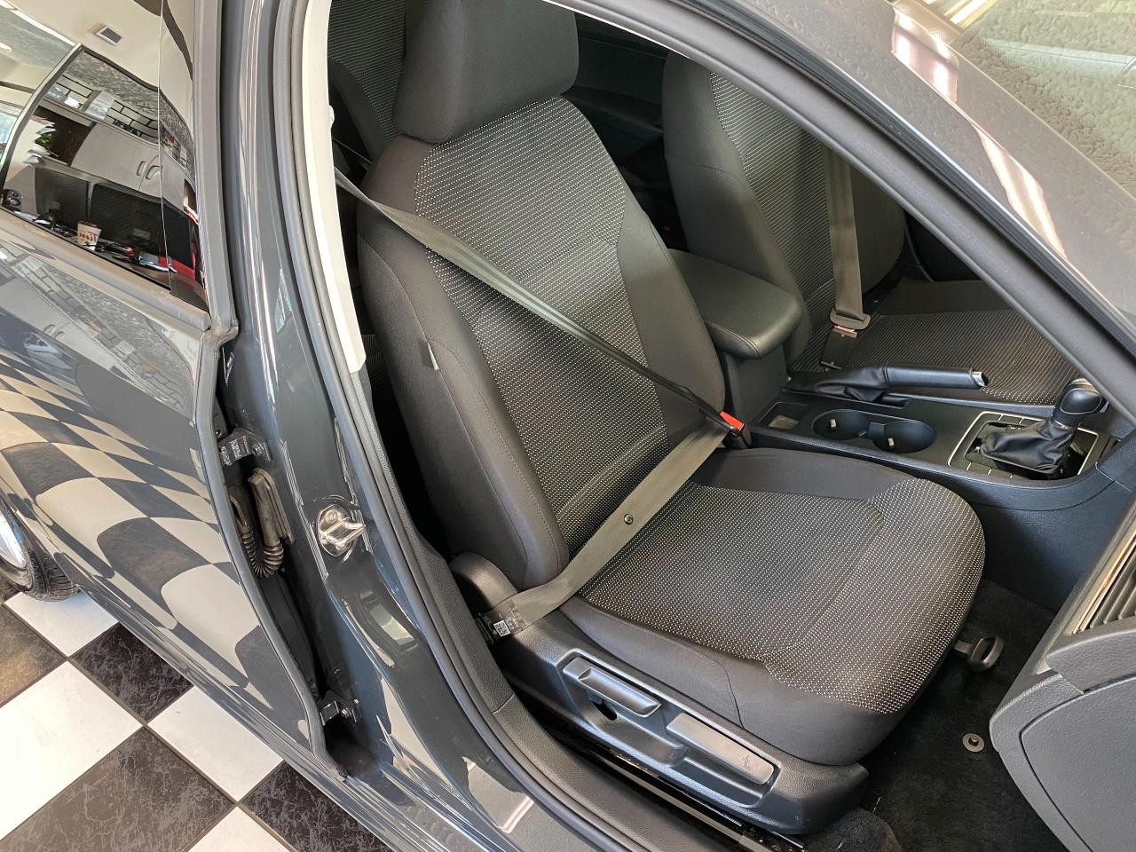 2018 Volkswagen Passat Trendline+Apple Play+New Tires+ACCIDENT FREE Photo92