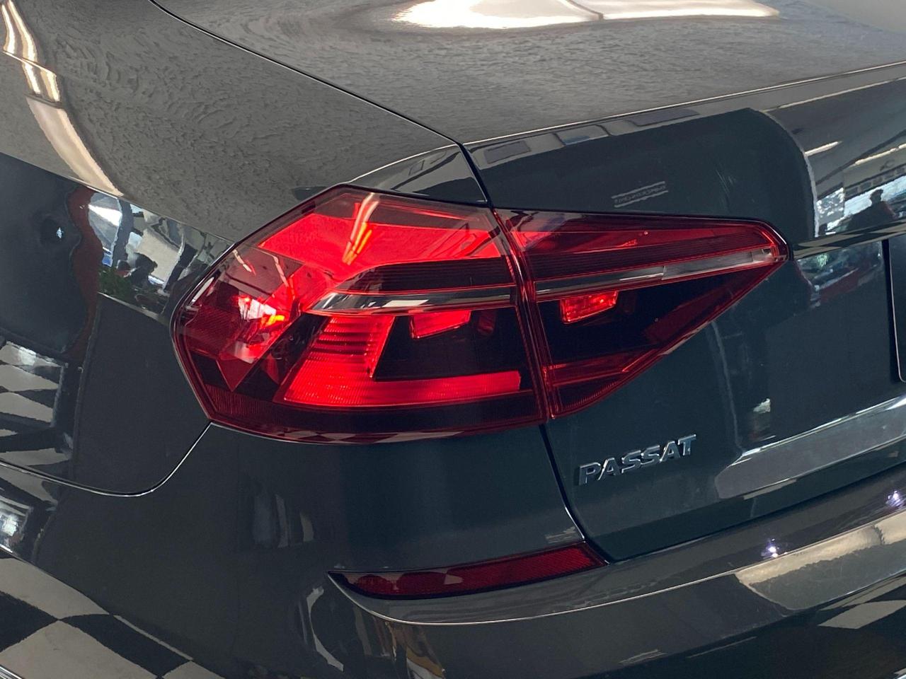 2018 Volkswagen Passat Trendline+Apple Play+New Tires+ACCIDENT FREE - Photo #64