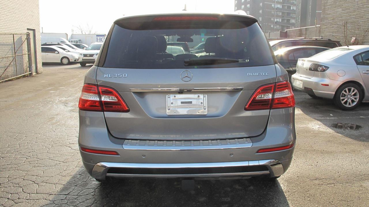2012 Mercedes-Benz M-Class ML 350 BlueTEC Photo