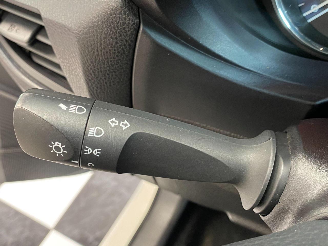 2014 Toyota Corolla CE+New Tires+A/C+Bluetooth+ACCIDENT FREE - Photo #28