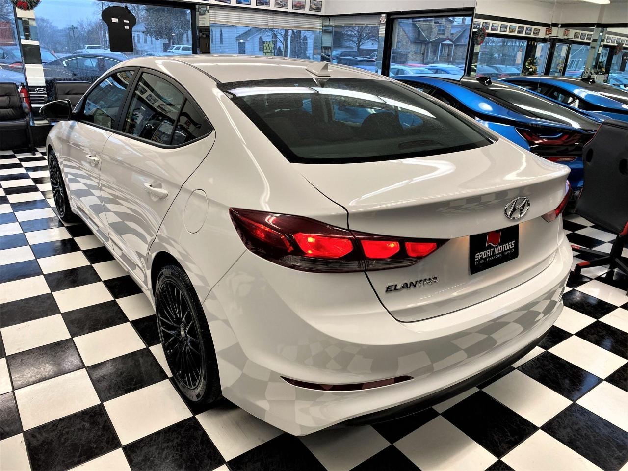 2017 Hyundai Elantra GL+ApplePlay+CAM+BlindSpot+NewTires+ACCIDENT FREE - Photo #2