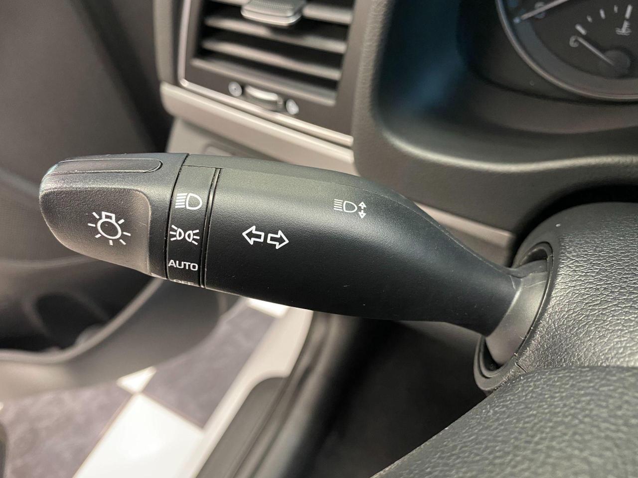 2017 Hyundai Elantra GL+ApplePlay+CAM+BlindSpot+NewTires+ACCIDENT FREE - Photo #50
