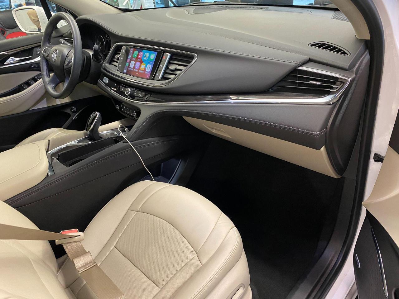2018 Buick Enclave Premium AWD+7 Passenger+ApplePlay+ACCIDENT FREE - Photo #20