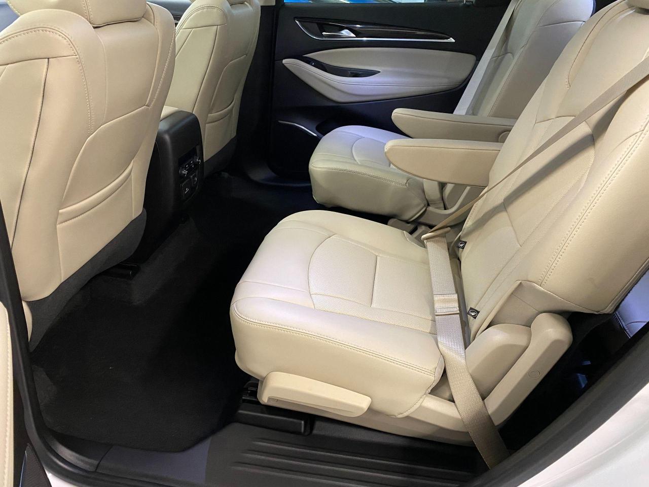 2018 Buick Enclave Premium AWD+7 Passenger+ApplePlay+ACCIDENT FREE - Photo #23