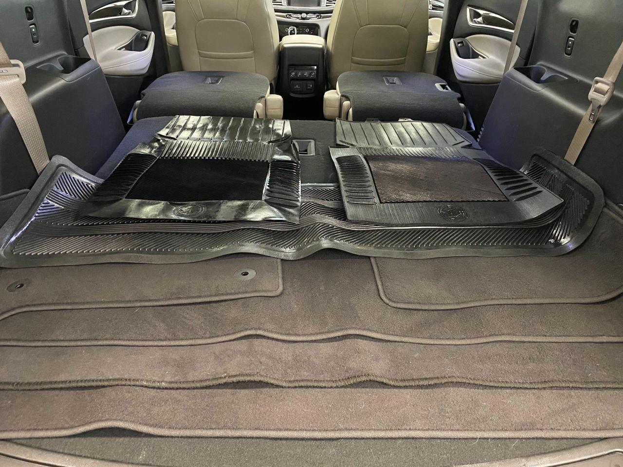 2018 Buick Enclave Premium AWD+7 Passenger+ApplePlay+ACCIDENT FREE - Photo #26