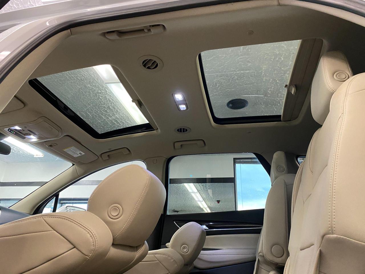 2018 Buick Enclave Premium AWD+7 Passenger+ApplePlay+ACCIDENT FREE Photo102