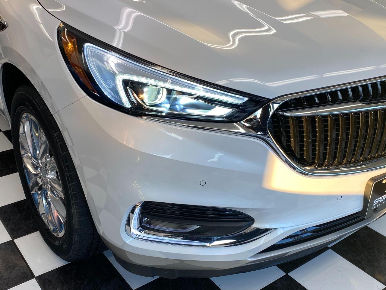 2018 Buick Enclave Premium AWD+7 Passenger+ApplePlay+ACCIDENT FREE - Photo #40