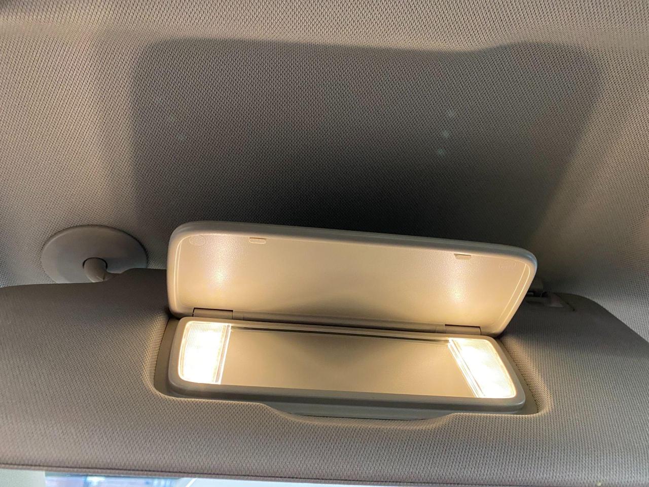 2018 Buick Enclave Premium AWD+7 Passenger+ApplePlay+ACCIDENT FREE - Photo #49