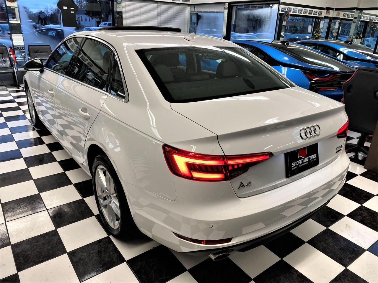2017 Audi A4 Quattro+Apple Play+Roof+Xenons+ACCIDENT FREE Photo2