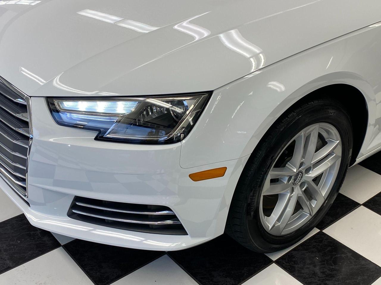 2017 Audi A4 Quattro+Apple Play+Roof+Xenons+ACCIDENT FREE - Photo #38