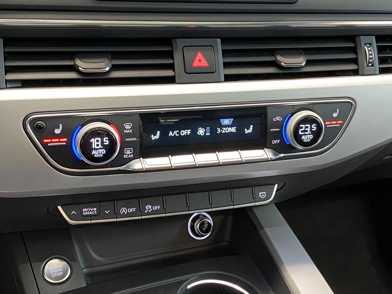 2017 Audi A4 Quattro+Apple Play+Roof+Xenons+ACCIDENT FREE - Photo #35