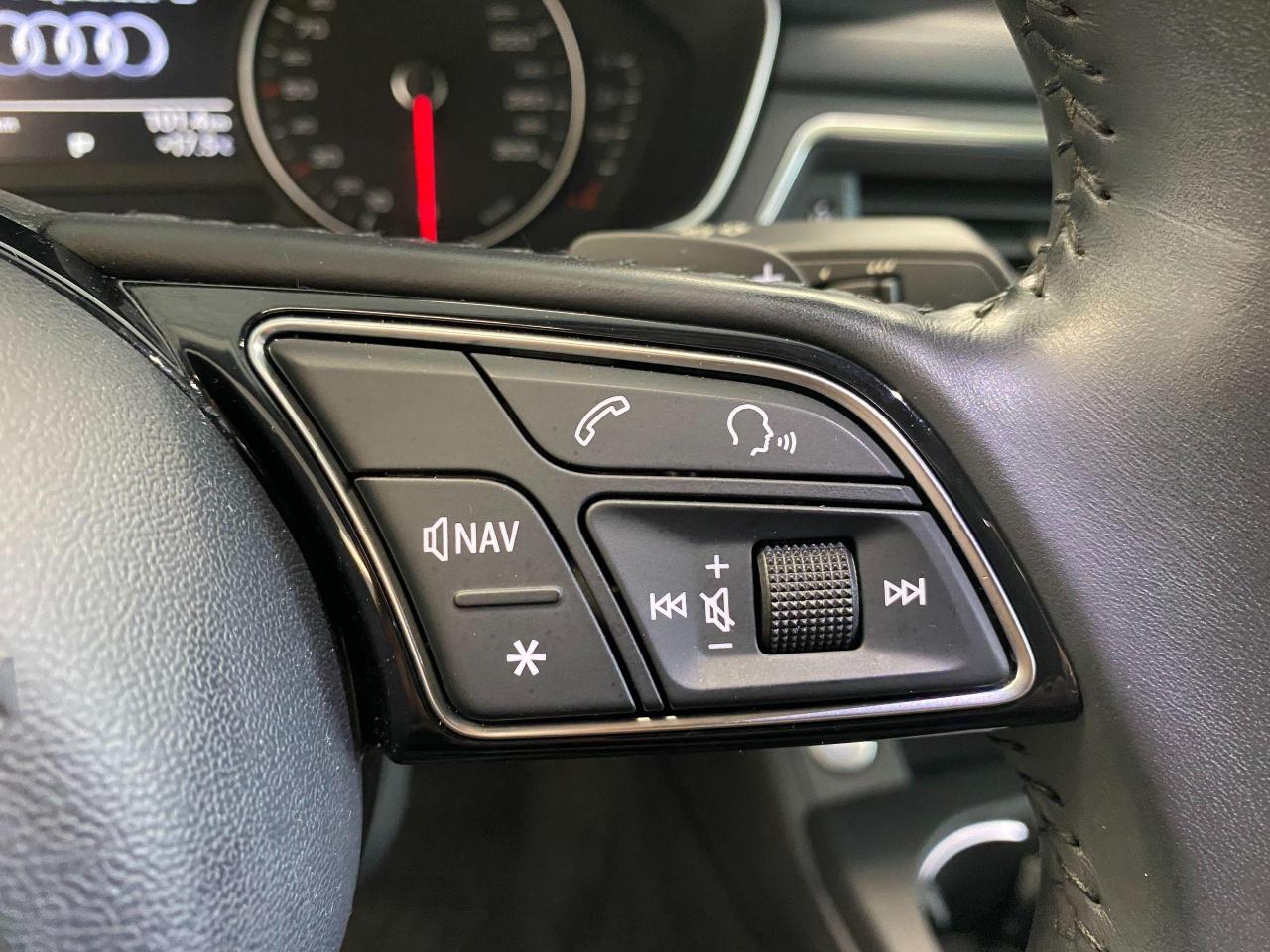 2017 Audi A4 Quattro+Apple Play+Roof+Xenons+ACCIDENT FREE Photo49
