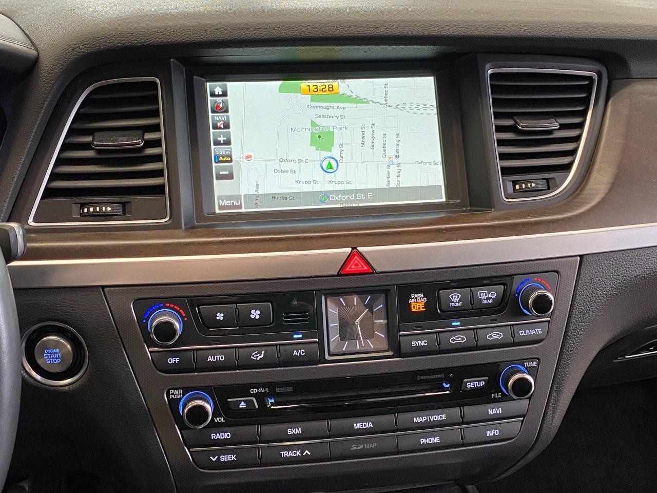 2016 Hyundai Genesis Luxury+Cooled Seats+New Tires+Roof+ACCIDENT FREE - Photo #10