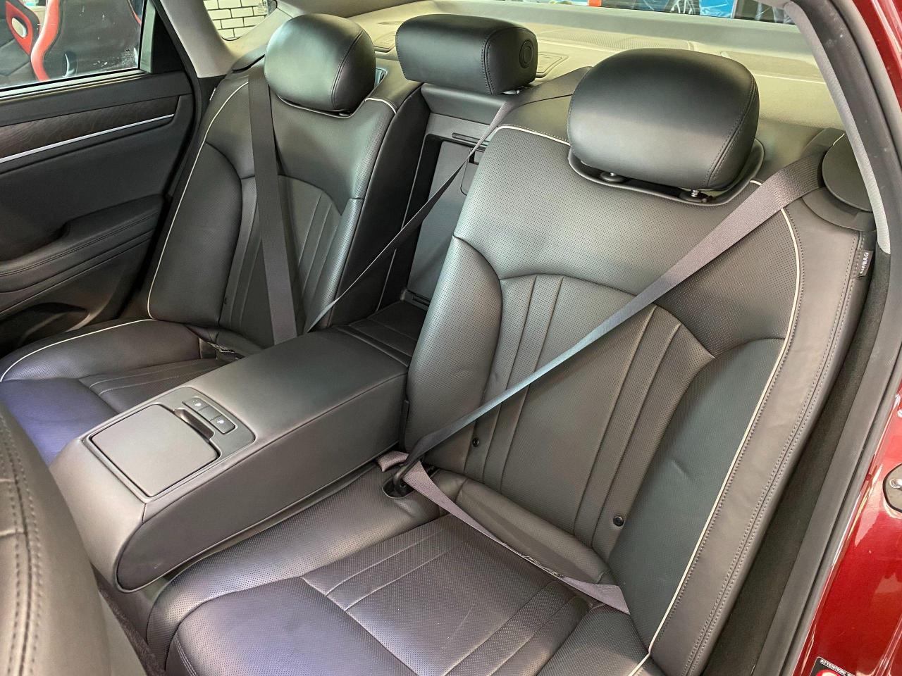 2016 Hyundai Genesis Luxury+Cooled Seats+New Tires+Roof+ACCIDENT FREE Photo99