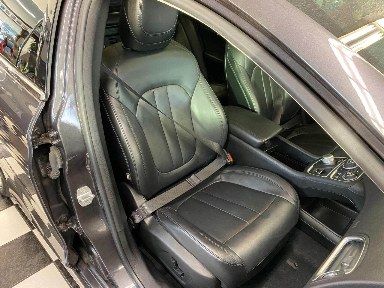 2015 Chrysler 200 C V6+GPS+Pano Roof+Remote Start+New Tires & Brakes - Photo #22