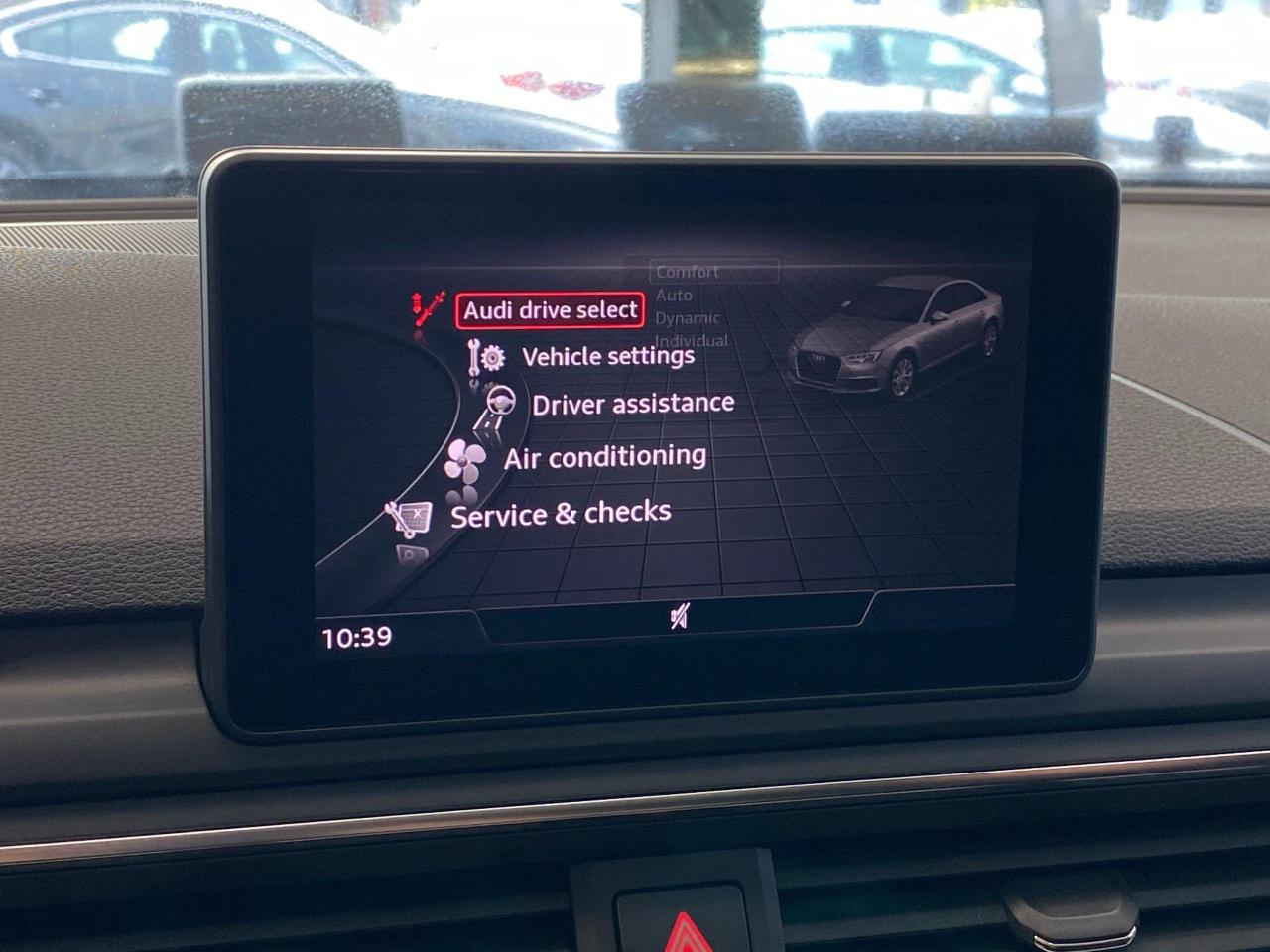 2017 Audi A4 Quattro+Apple Play+Roof+Xenons+ACCIDENT FREE - Photo #29
