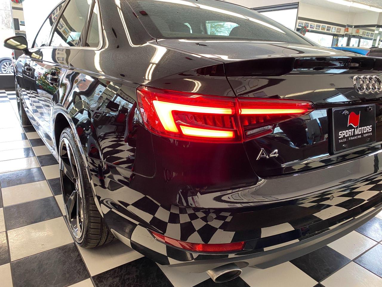 2017 Audi A4 Quattro+Apple Play+Roof+Xenons+ACCIDENT FREE - Photo #37