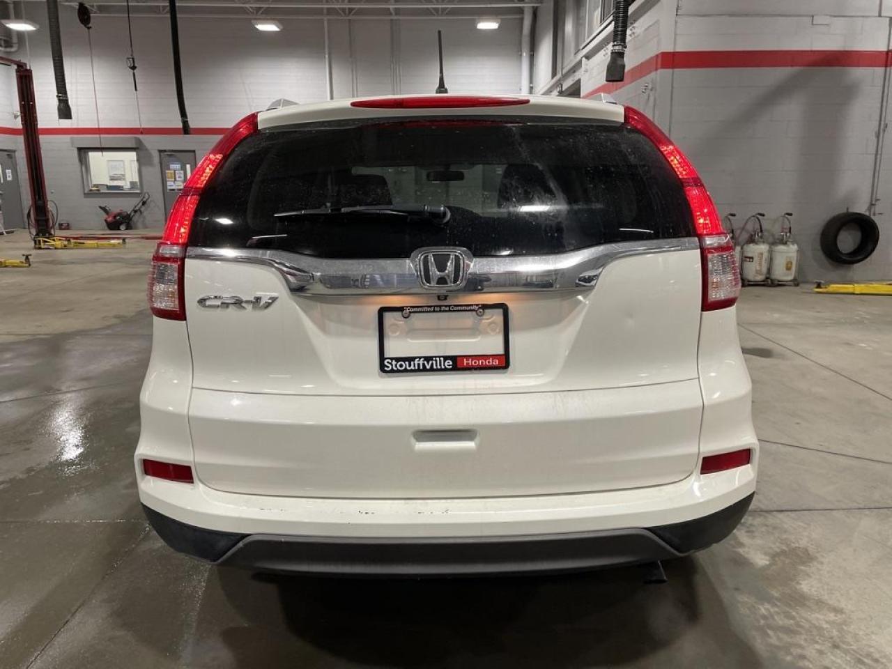 2015 Honda CR-V LX Photo3