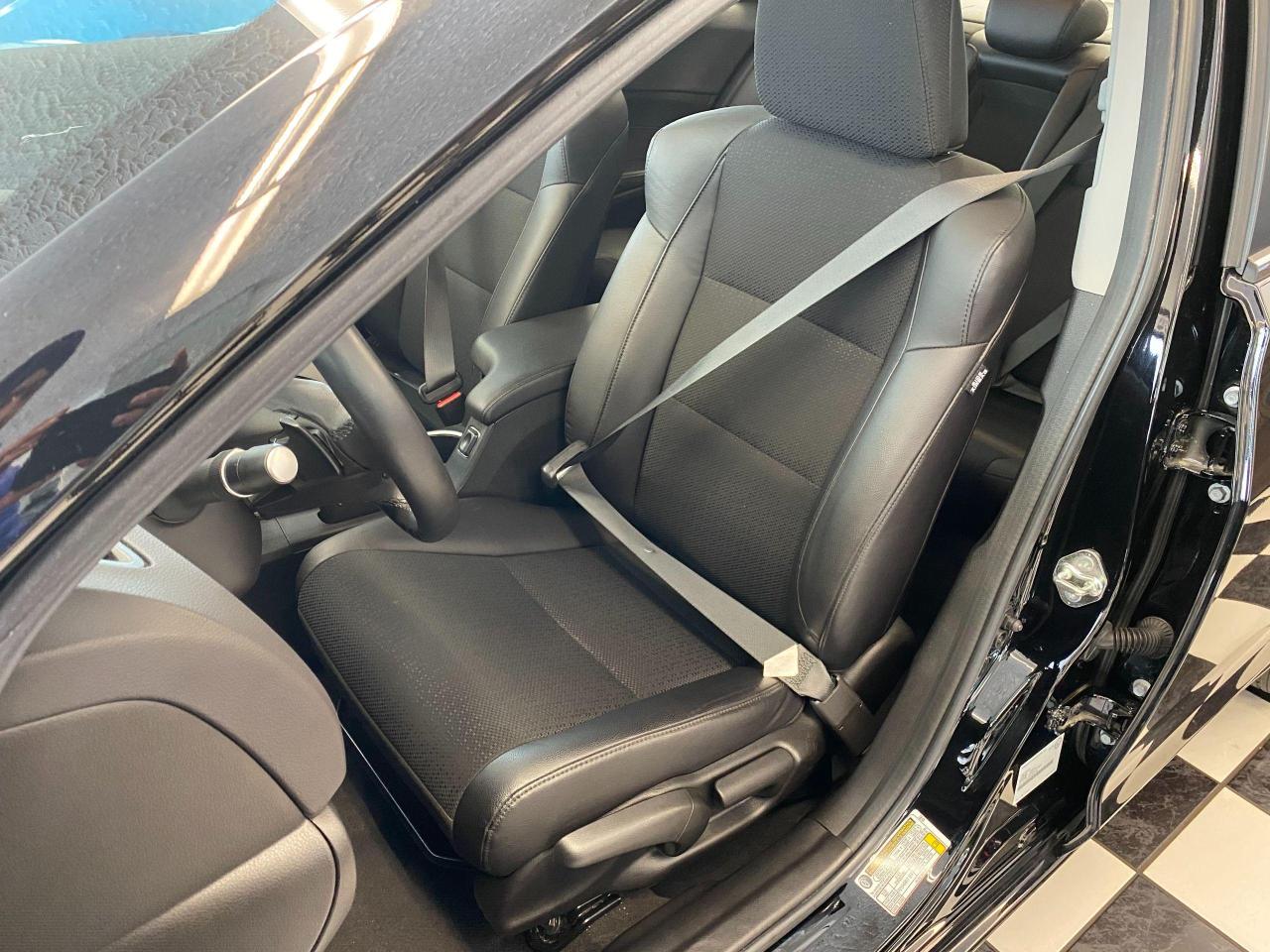 2018 Acura ILX TECH+LED Lights+Sunroof+Lane Keep+ACCIDENT FREE - Photo #19