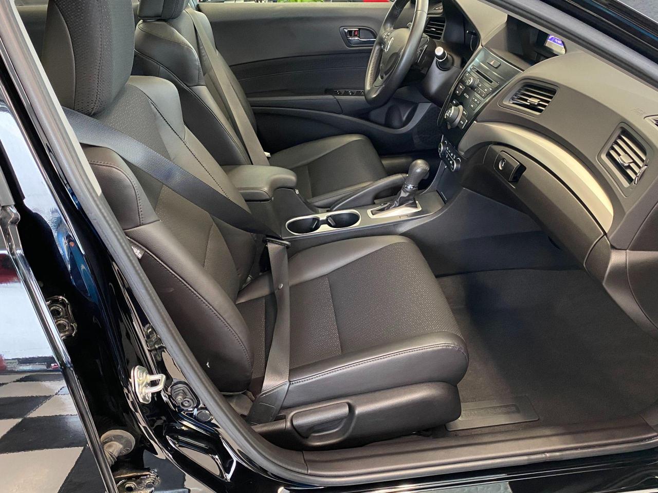 2018 Acura ILX TECH+LED Lights+Sunroof+Lane Keep+ACCIDENT FREE - Photo #21