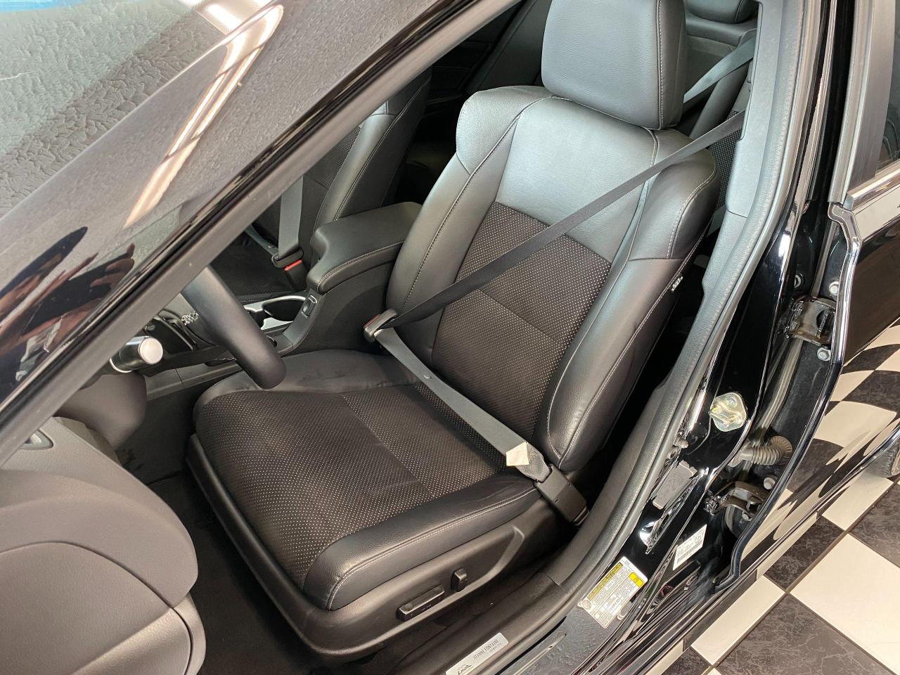 2017 Acura ILX A-Spec TECH+GPS+New Brakes+Sunroof+ACCIDENT FREE - Photo #19