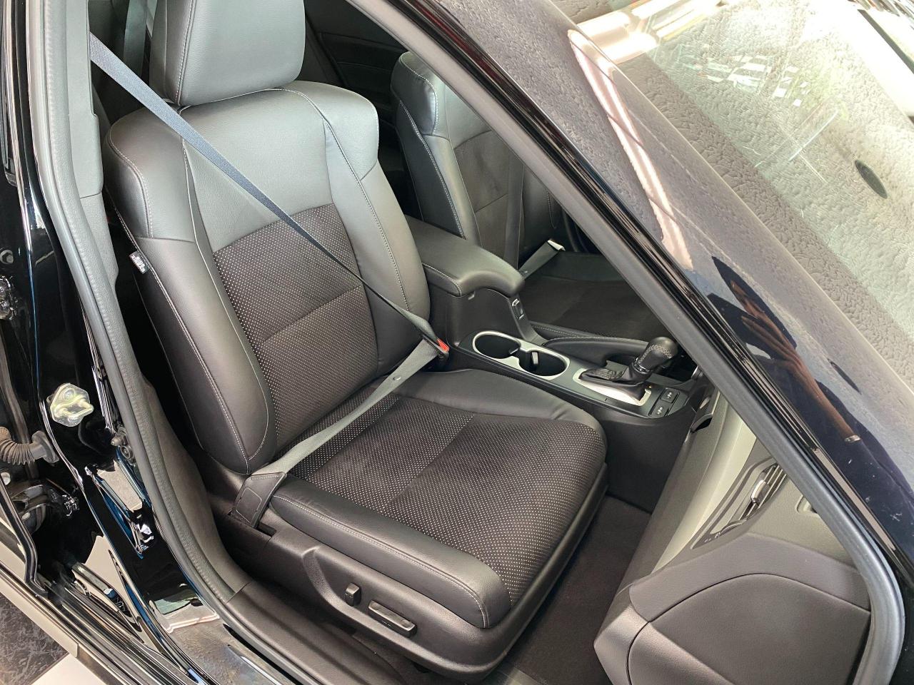 2017 Acura ILX A-Spec TECH+GPS+New Brakes+Sunroof+ACCIDENT FREE - Photo #22