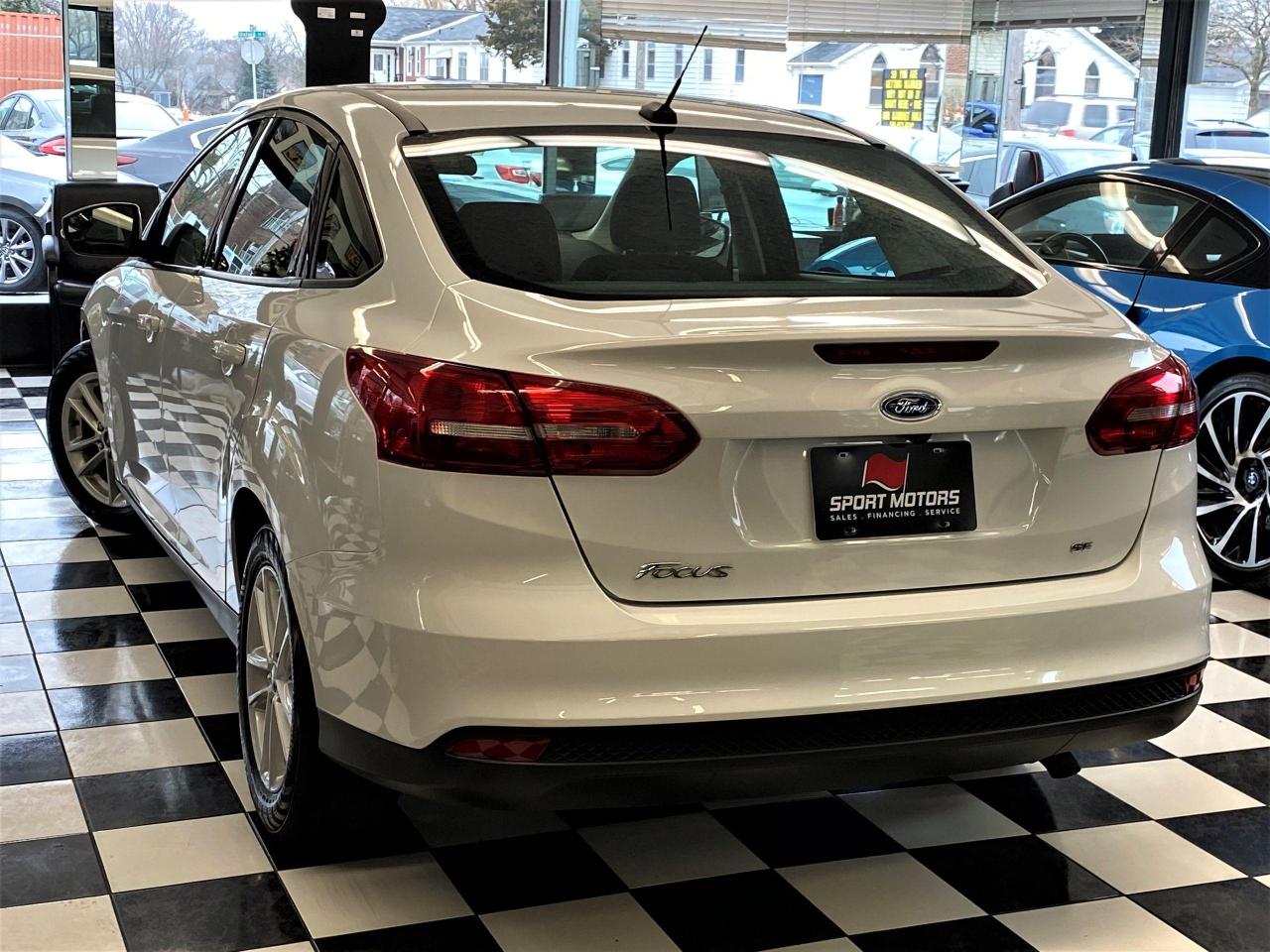 2017 Ford Focus SE+Heated Seats & Steering+Camera+ACCIDENT FREE - Photo #13
