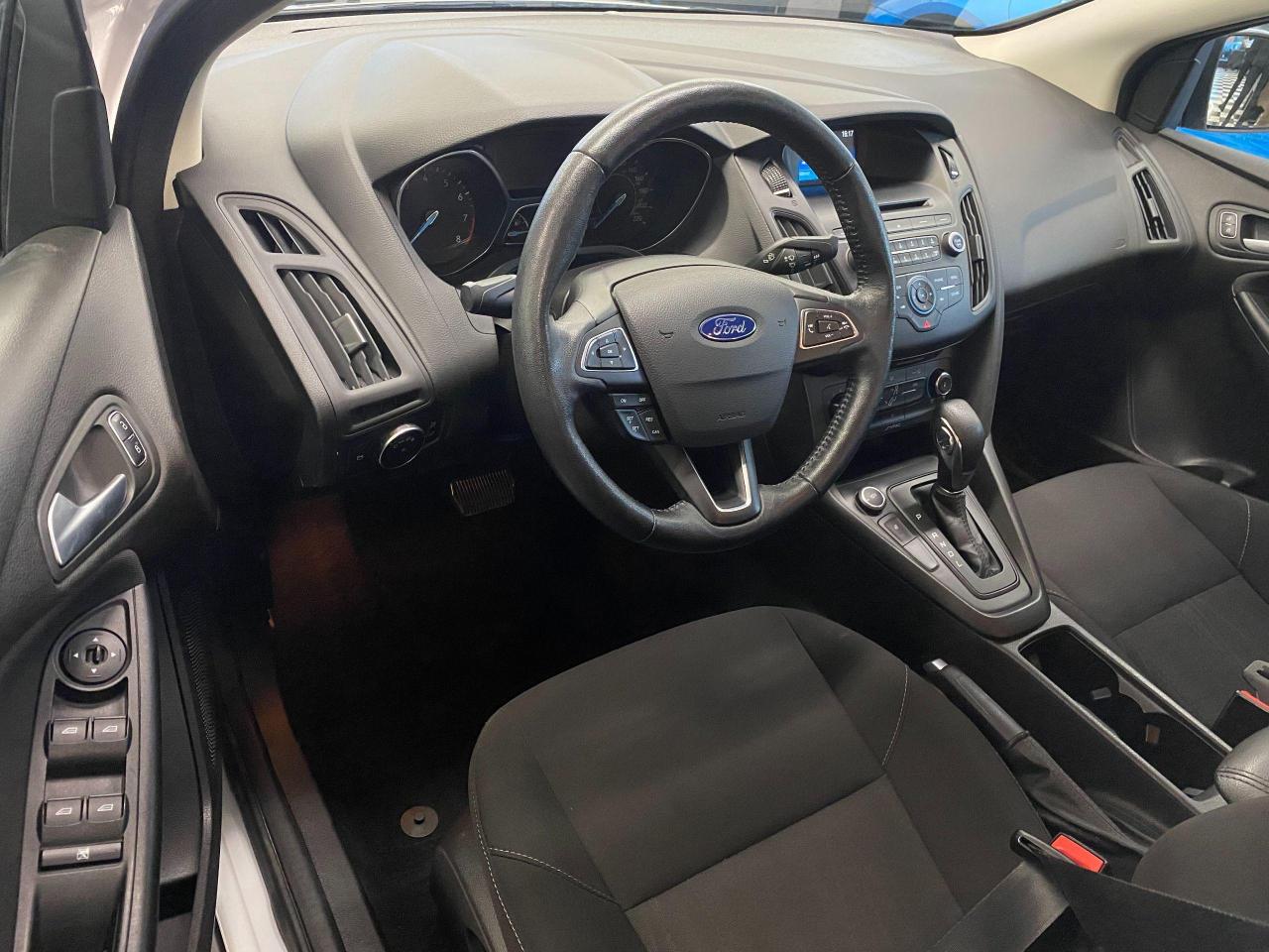 2017 Ford Focus SE+Heated Seats & Steering+Camera+ACCIDENT FREE - Photo #17