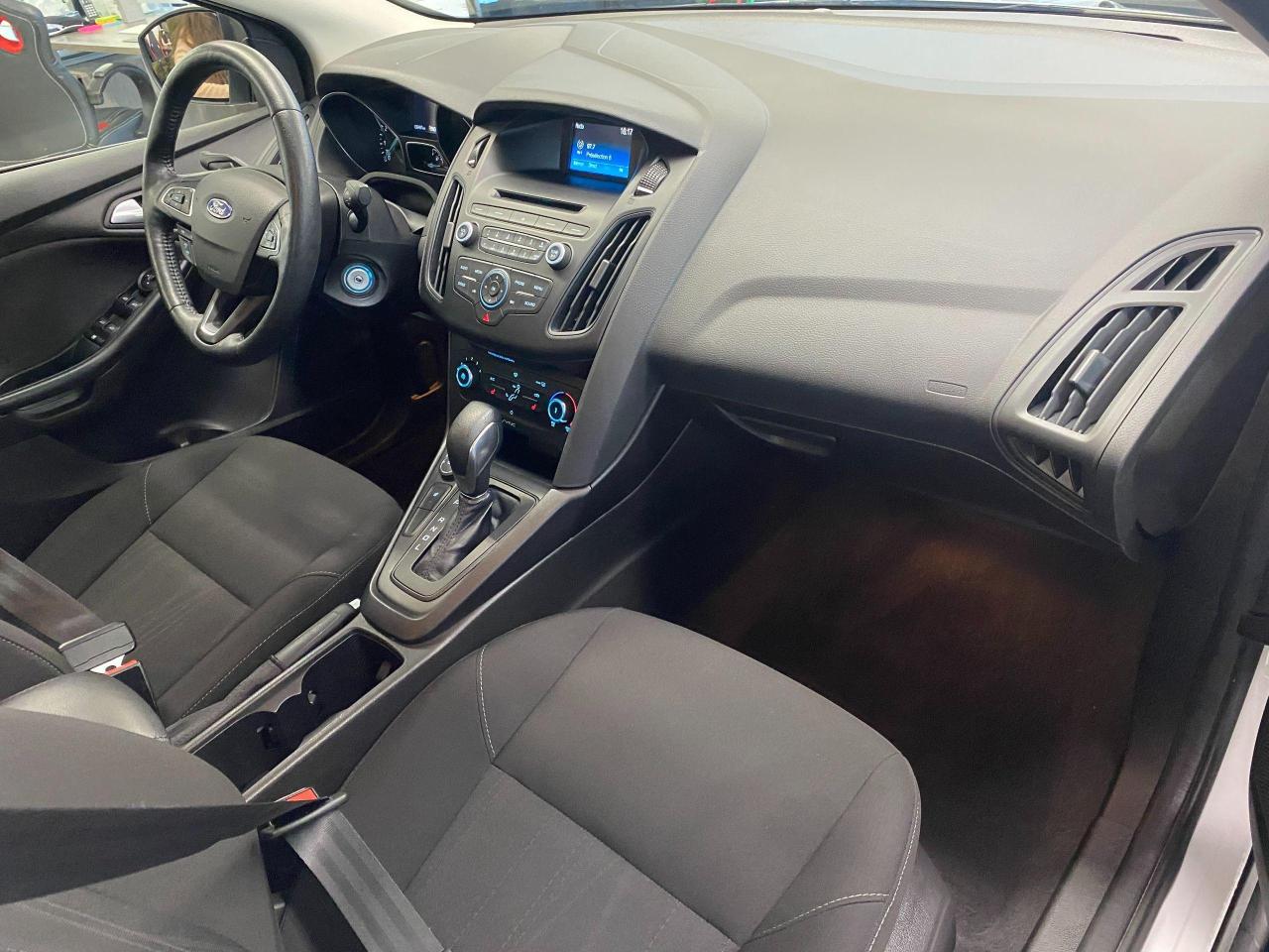 2017 Ford Focus SE+Heated Seats & Steering+Camera+ACCIDENT FREE - Photo #20