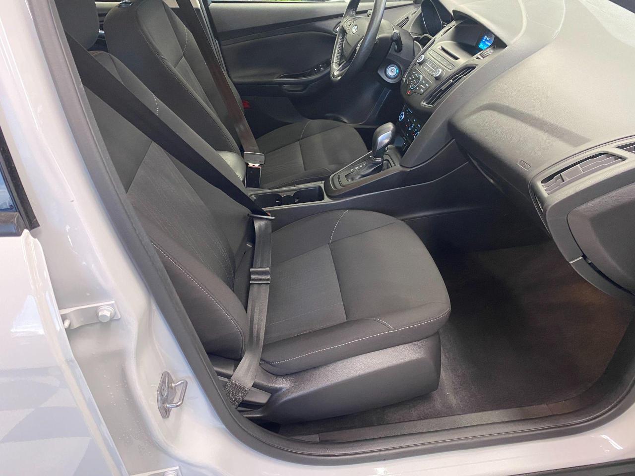 2017 Ford Focus SE+Heated Seats & Steering+Camera+ACCIDENT FREE - Photo #21