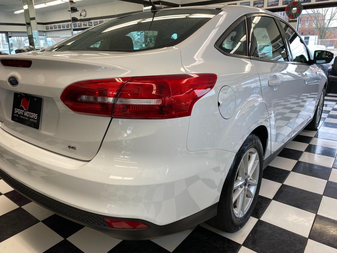 2017 Ford Focus SE+Heated Seats & Steering+Camera+ACCIDENT FREE - Photo #40