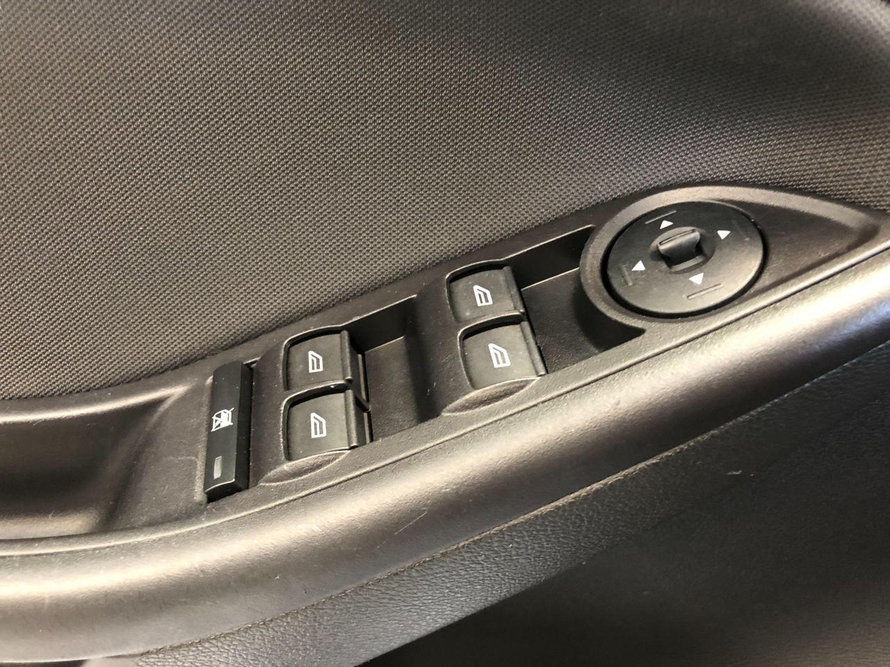 2017 Ford Focus SE+Heated Seats & Steering+Camera+ACCIDENT FREE - Photo #53