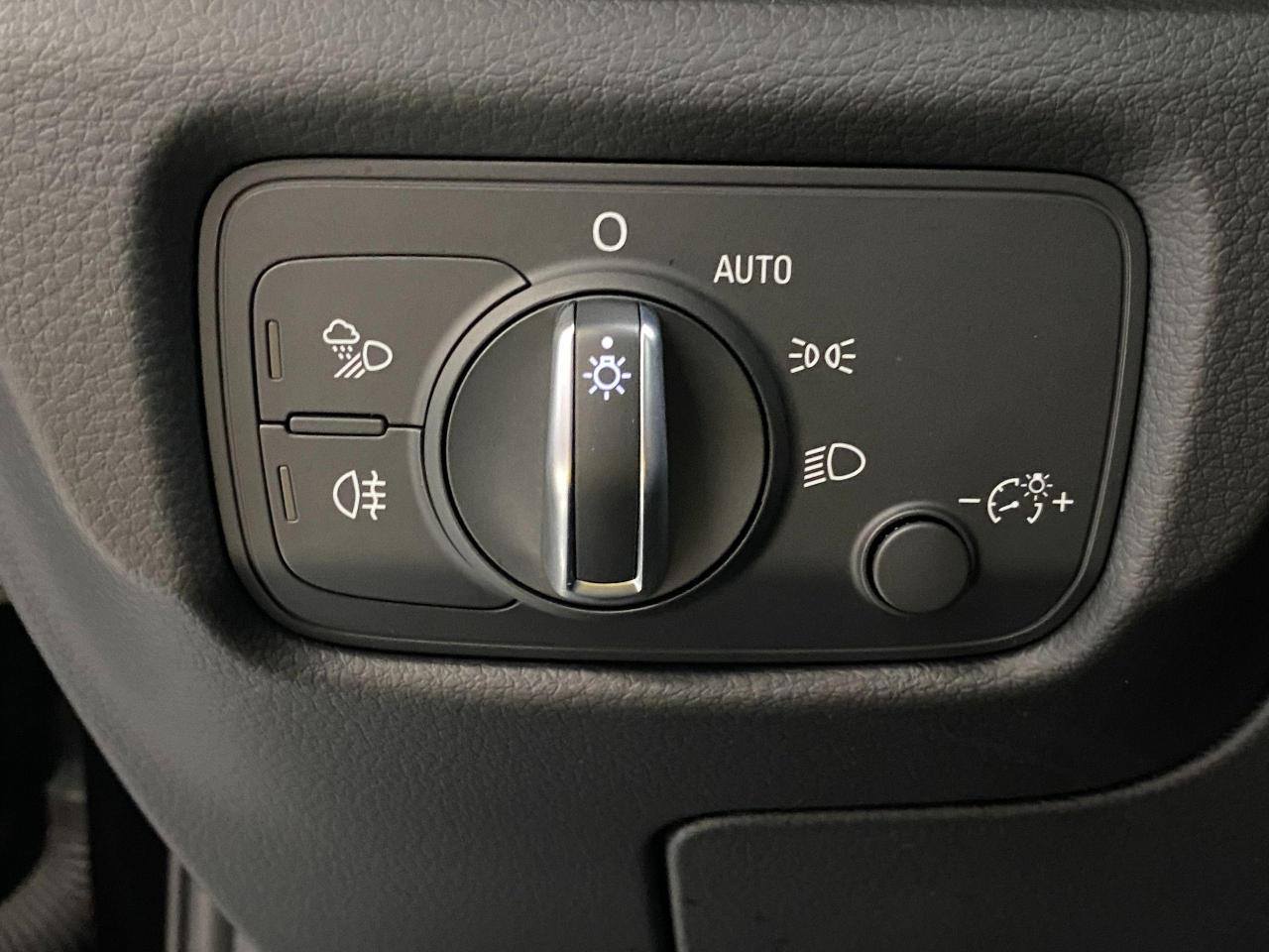 2017 Audi A3 2.0T Progressiv+Camera+ApplePlay+ACCIDENT FREE - Photo #57