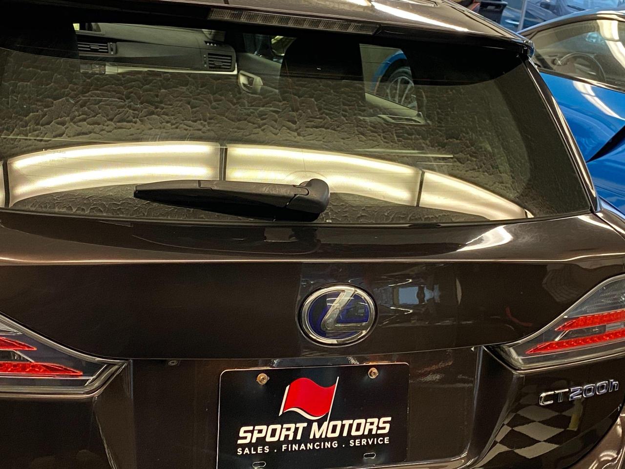 2011 Lexus CT 200h CT200H+Roof+Camera+New Tires+Brakes+ACCIDENT FREE - Photo #67