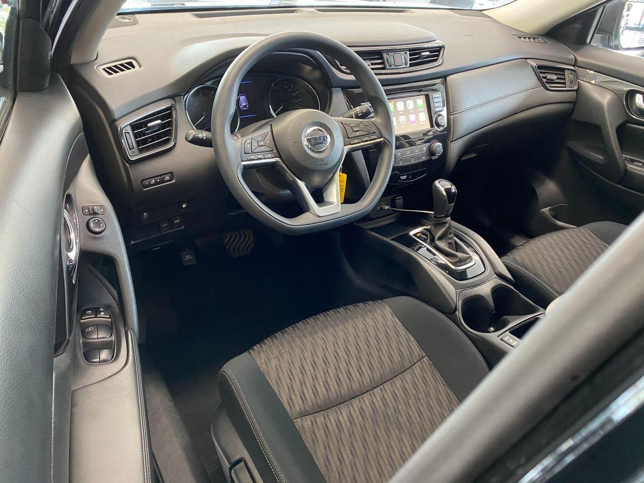 2018 Nissan Rogue S+Apple Play+Blind Spot+Camera+ACCIDENT FREE - Photo #17